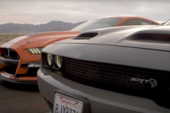 shelby-gt500-vs-hellcat-is-the-drag-race-we-were-waiting-for-2