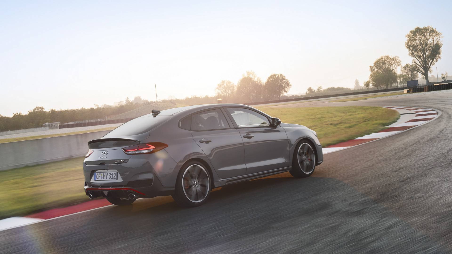 hyundai-i30-fastback-n (9)