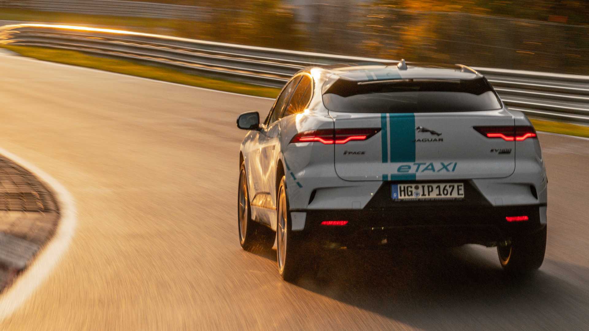 jaguar-i-pace-nurburgring-ring-taxi-4