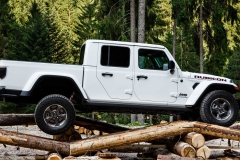 jeep-gladiator-al-camp-jeep-2019