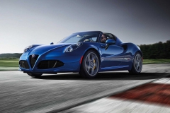 2020-alfa-romeo-4c-spider-italia