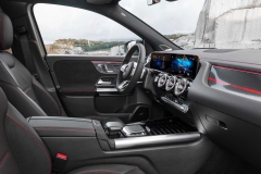 mercedes-benz-gla-2020-28