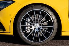 2020-mercedes-amg-cla-35-coupe (24)