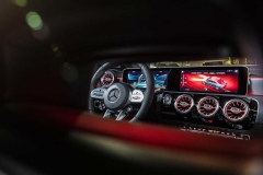 2020-mercedes-amg-cla-35-coupe (5)