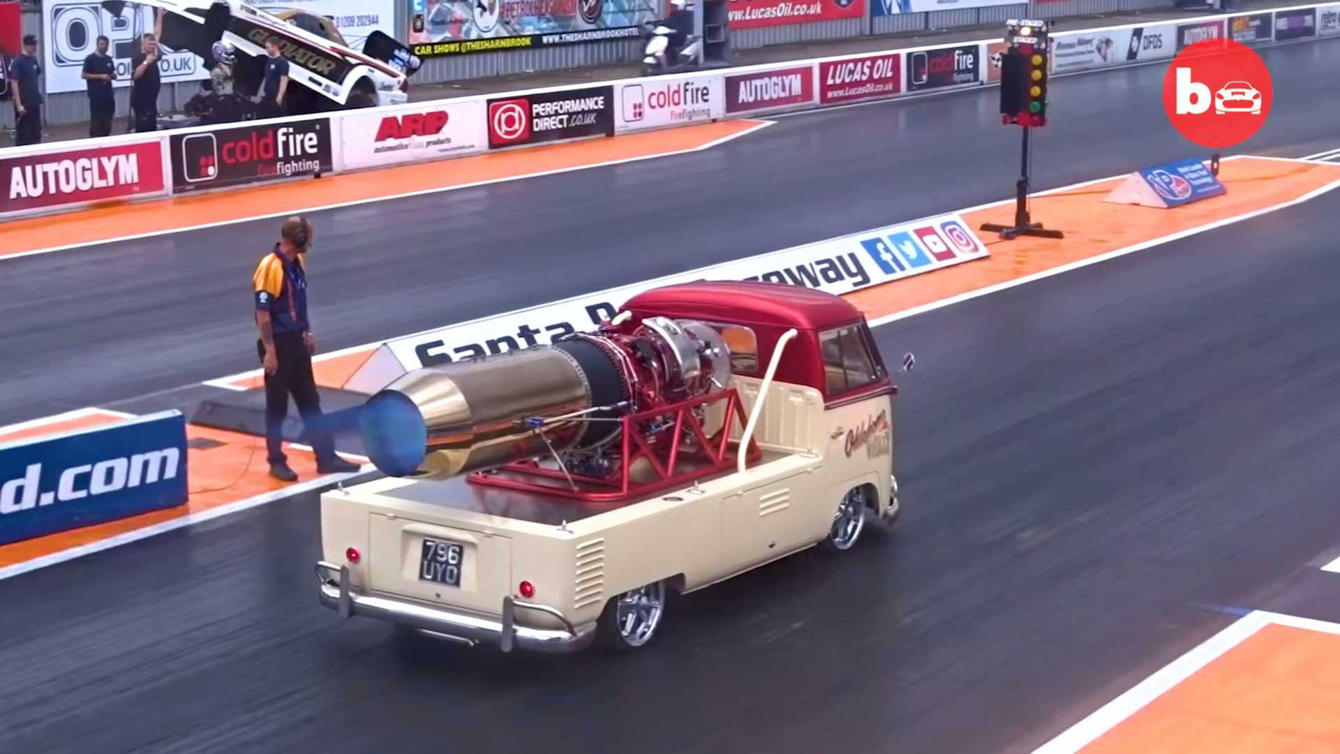 jet-powered-vw-van