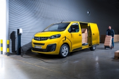 Opel-Vivaro-e-511686_1