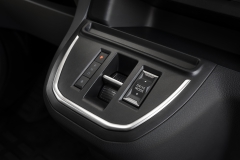 Opel-Vivaro-e-511696_1