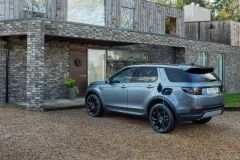 2020-land-rover-discovery-sport-p300e-2