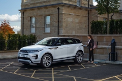 2020-land-rover-range-rover-evoque-p300e-4