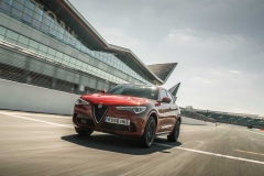 alfa-romeo-british-suv-lap-records-1