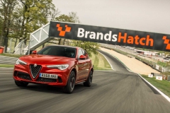 alfa-romeo-british-suv-lap-records-4