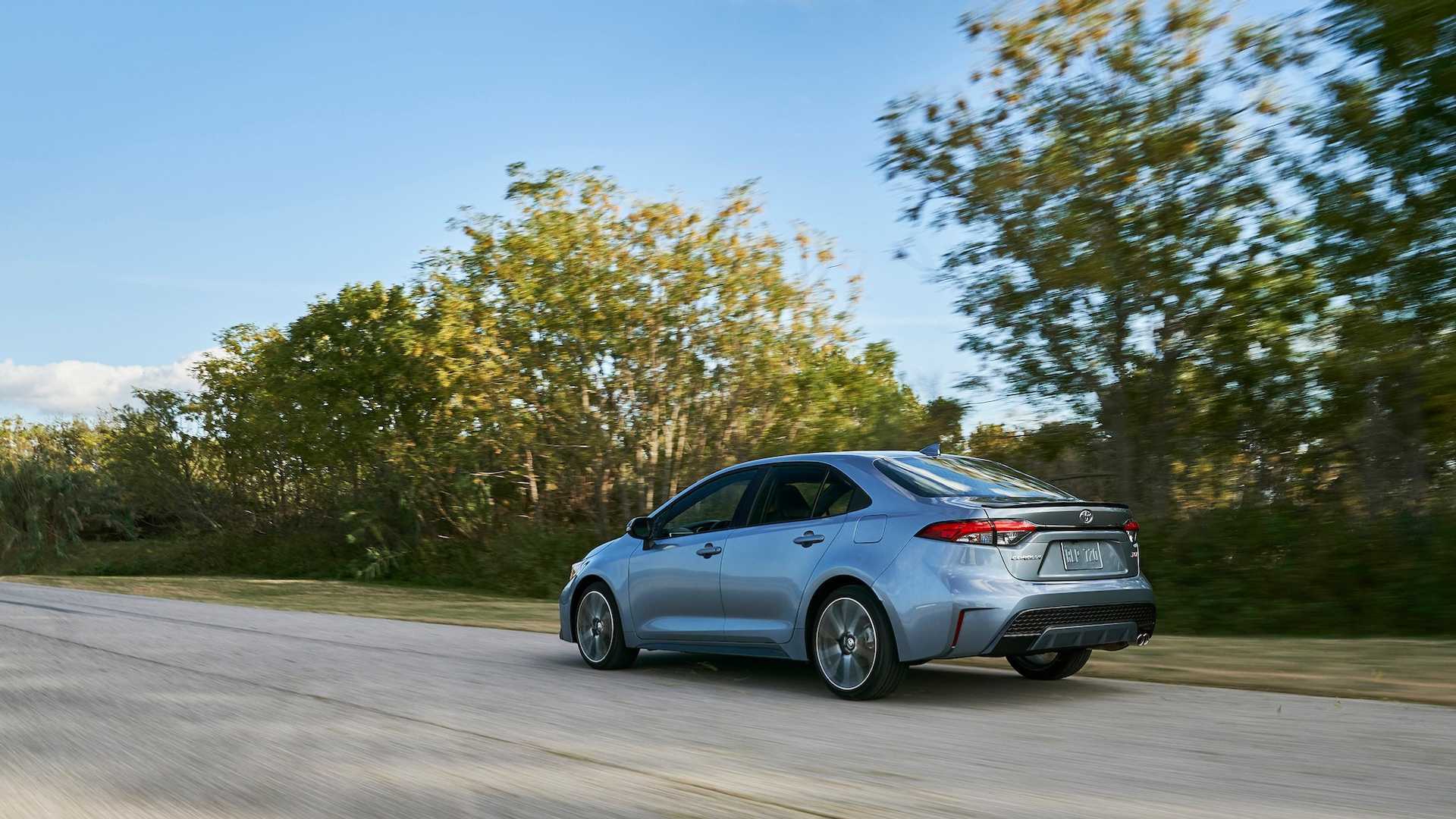 2020-toyota-corolla-sedan (14)