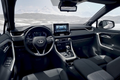 2019-toyota-rav4-int-01-721914