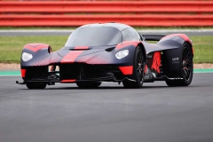 aston-martin-valkyrie-at-silverstone-circuit-2