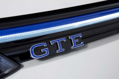 2020-volkswagen-golf-gte-8
