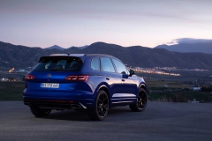 2021-vw-touareg-r-14