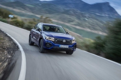 2021-vw-touareg-r-2