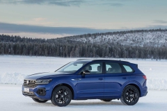 2021-vw-touareg-r-6