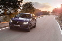 2021-vw-touareg-r-9