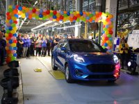 Primul Ford Puma 2019 a ieșit pe poarta fabricii din Craiova.