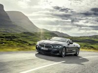 Cabriolet de Bavaria – BMW Seria 8 se descoperă (video)