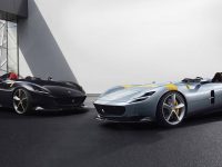 (Video) Fanii Ferrari se închină la „Icona” – colecționarii la Monza SP1 și SP2